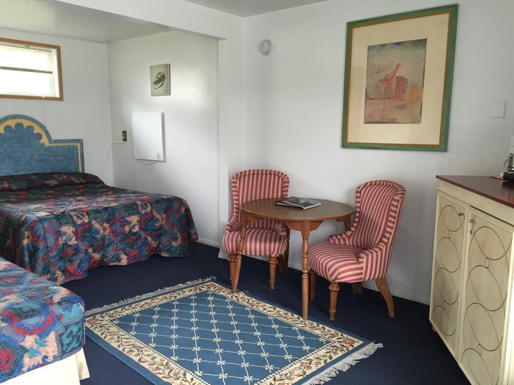 Ocean Avenue Inn Уестпорт Екстериор снимка
