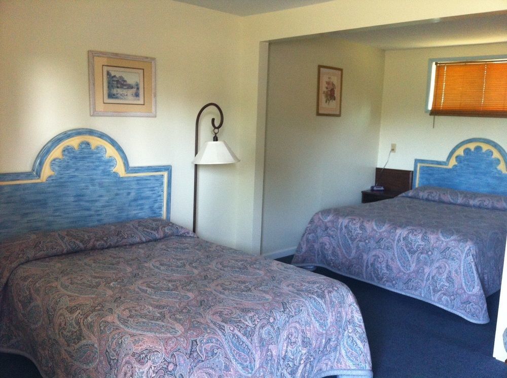 Ocean Avenue Inn Уестпорт Екстериор снимка